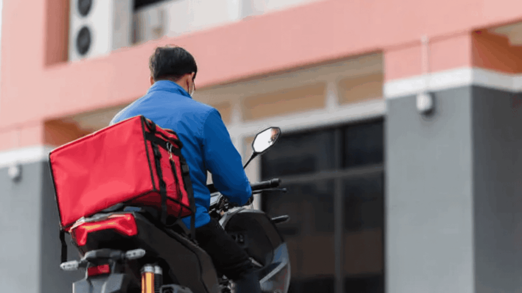 Condomínio pode proibir entrega interna de delivery?